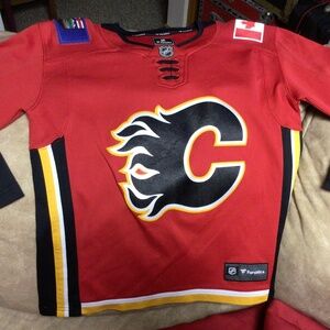 NHL CALGARY Flames youth jersey